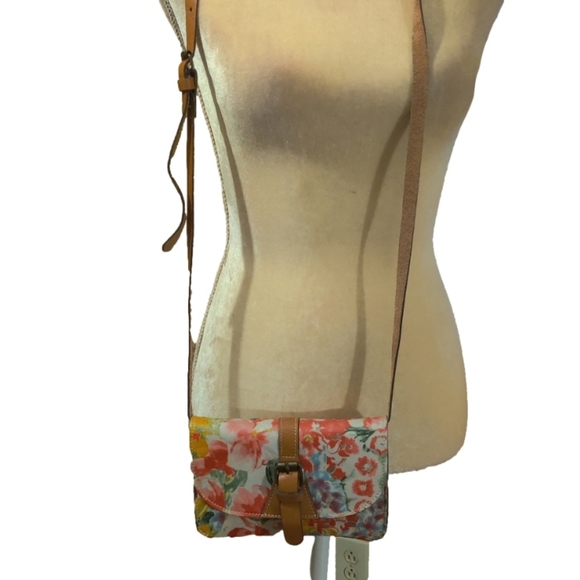 Patricia Nash Tori Spring Printed Leather Mini Crossbody Bag NWOT - Picture 3 of 11